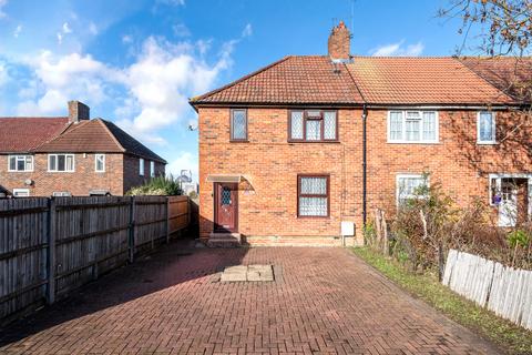 Central Road, Morden SM4
