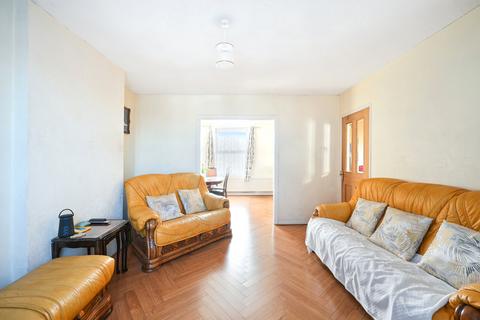 undefined, Central Road, Morden SM4