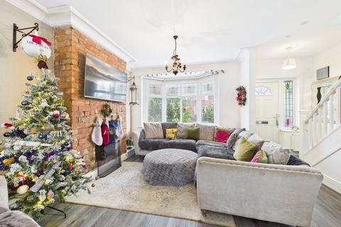 2 bedroom semi-detached house for sale, Eastgate Gardens, Fenham, Newcastle Upon Tyne, NE4