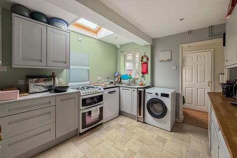 3 bedroom semi-detached house for sale, Queens Meadow, Cambridge CB1