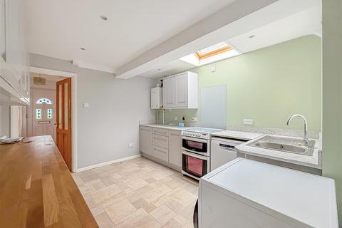 3 bedroom semi-detached house for sale, Queens Meadow, Cambridge CB1