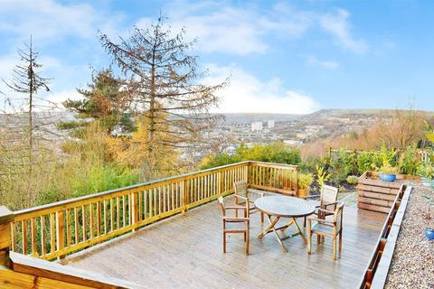 3 bedroom semi-detached house for sale, Crossleys Buildings, Halifax
