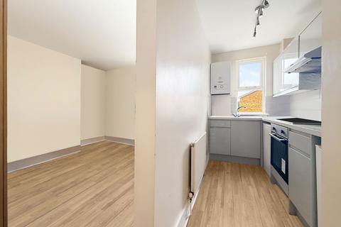 2 bedroom flat for sale, Dunstan Road, Tunbridge Wells, TN4 9NE