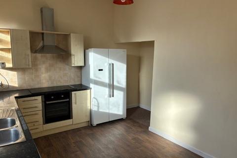 3 bedroom end of terrace house to rent, Dorning Street, Tyldesley, Manchester, Greater Manchester, M29