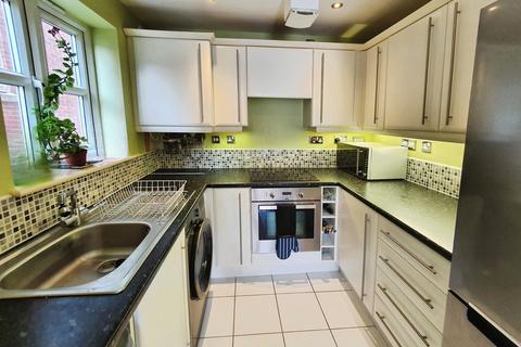 2 bedroom apartment to rent, Myrtle Drive, Arbourthorne, Sheffield, S2