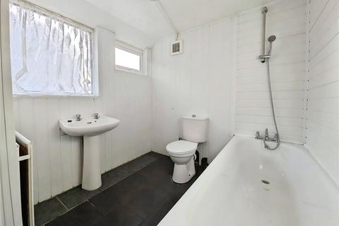 5 bedroom terraced house for sale, Jefferson Road, Kent ME12