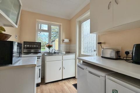 4 bedroom semi-detached house for sale, St. Michaels Road, Kingsteignton, Newton Abbot