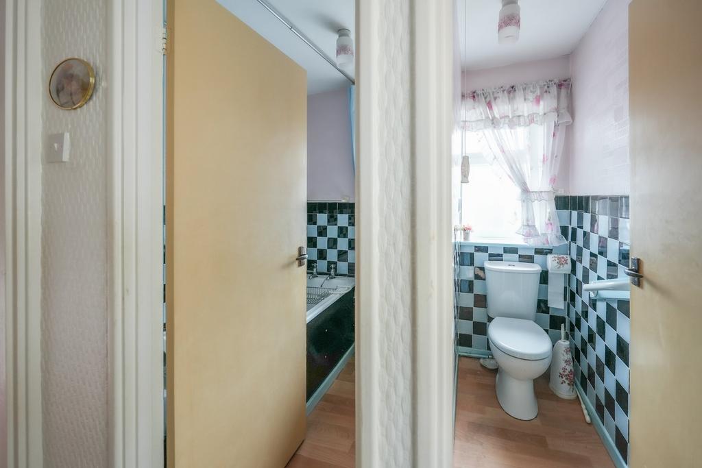 Separate Wc