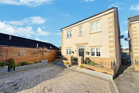 4 bedroom detached house for sale, Waters Nook Close, Westhoughton, BL5