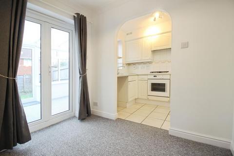 2 bedroom semi-detached house to rent, Thetford Way, Swindon SN25