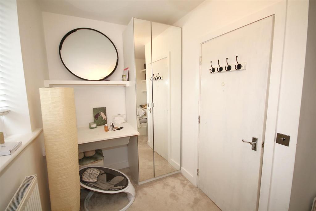 Bedroom 2c.JPG