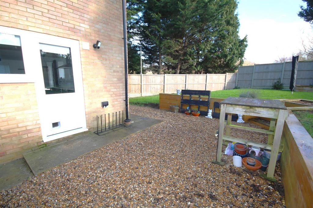 Patio Area a.JPG
