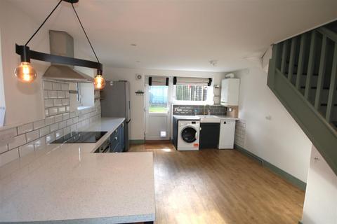 undefined, Field Avenue, Canterbury