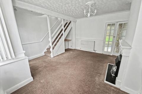 2 bedroom semi-detached house to rent, Broomhall Road, Manchester, M9