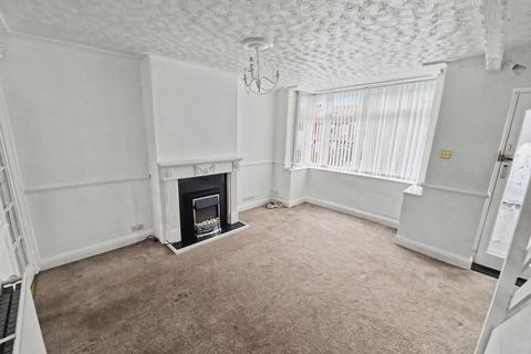 2 bedroom semi-detached house to rent, Broomhall Road, Manchester, M9
