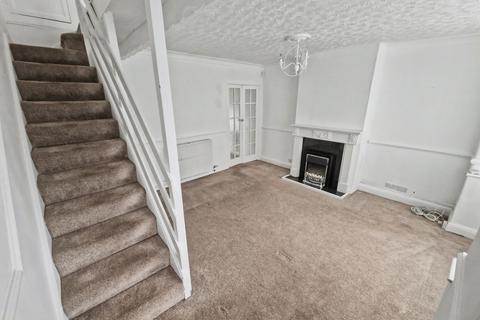 2 bedroom semi-detached house to rent, Broomhall Road, Manchester, M9