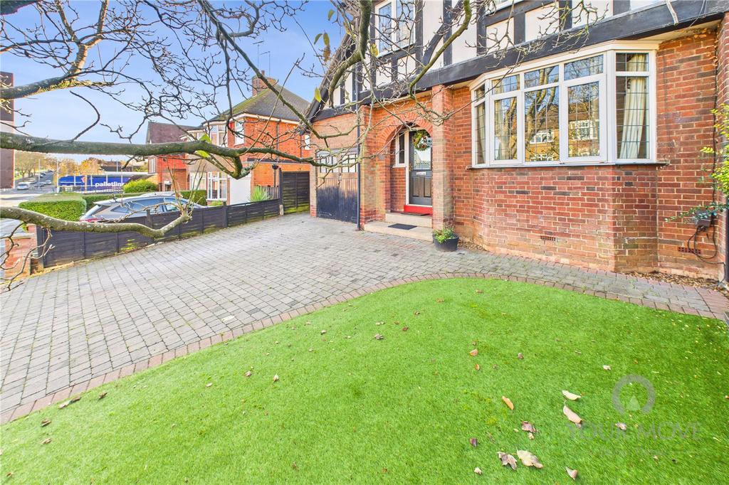 Driveway/Garden