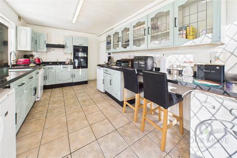 3 bedroom semi-detached house for sale, London Road, Kettering NN15