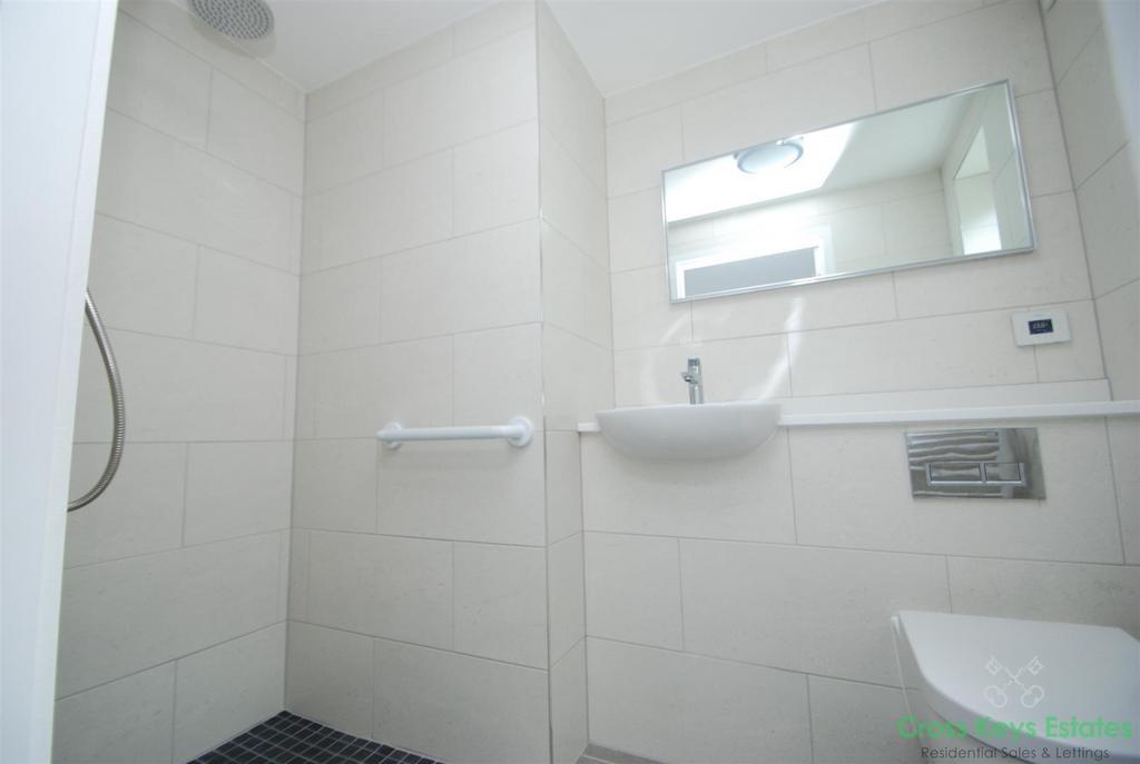 Ensuite.jpg