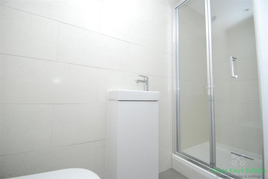 Shower Room.jpg