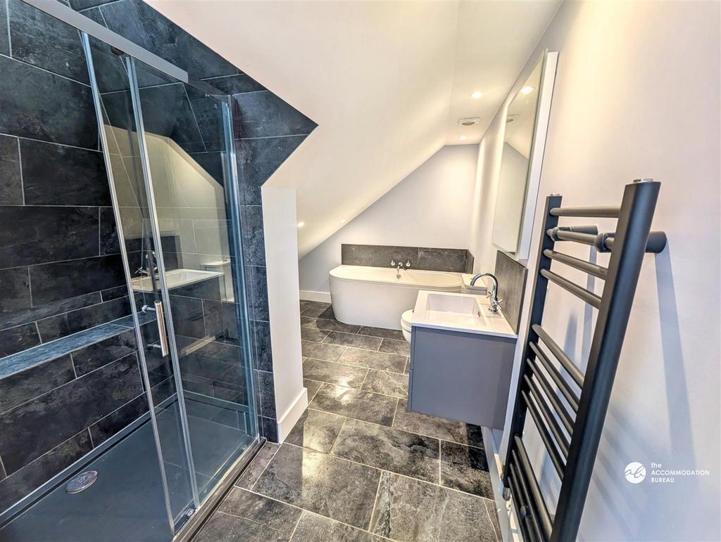 Upstairs Bathroom