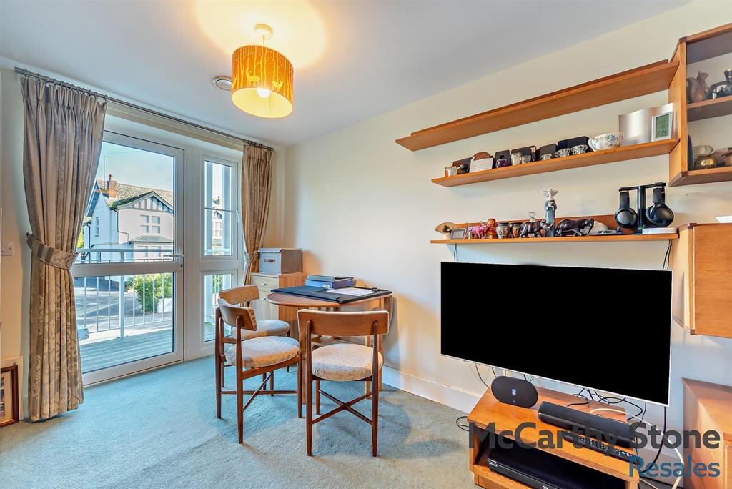 8671567-interior04-800.jpg