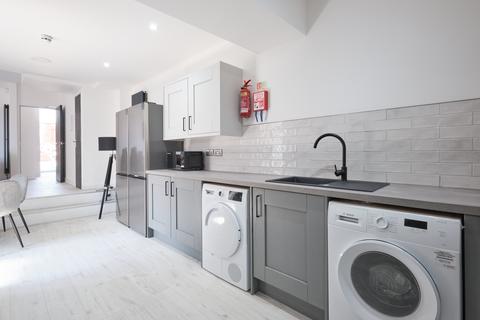undefined, at Liverpool, 102, Hanover Street SA1