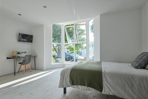 undefined, at Liverpool, 102, Hanover Street SA1