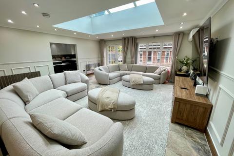 7 bedroom semi-detached house for sale, Austin Road, Luton, Bedfordshire, LU3 1UA