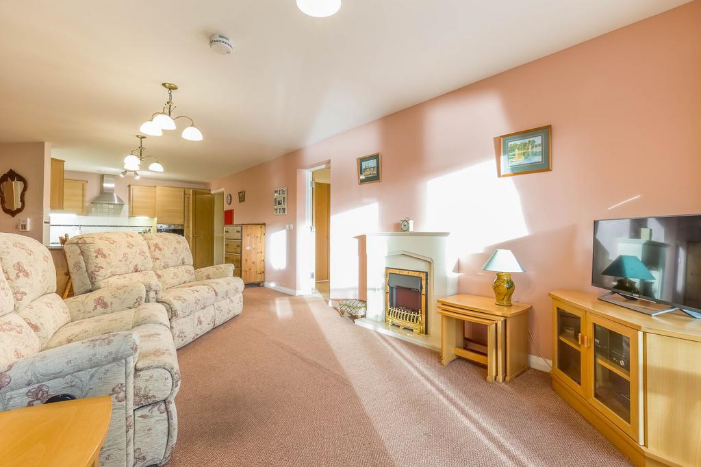 Kitchen / living area