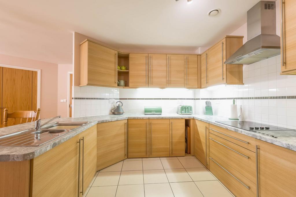 Kitchen / living area