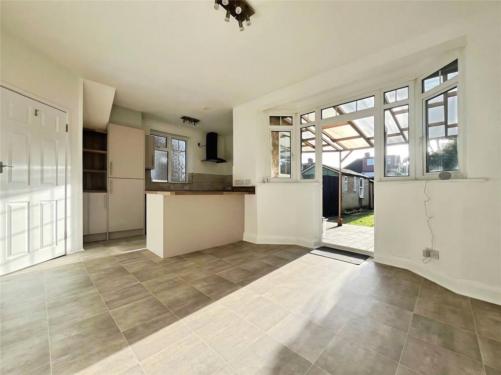 Kitchen/Reception