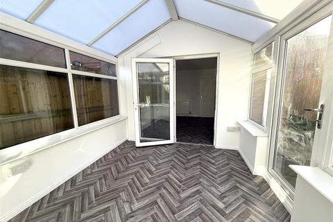2 bedroom end of terrace house for sale, Talbot Street, Rugeley