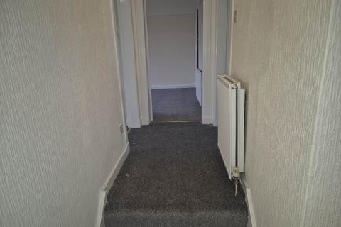 3 bedroom cottage to rent, Castlemilk Crescent, Glasgow