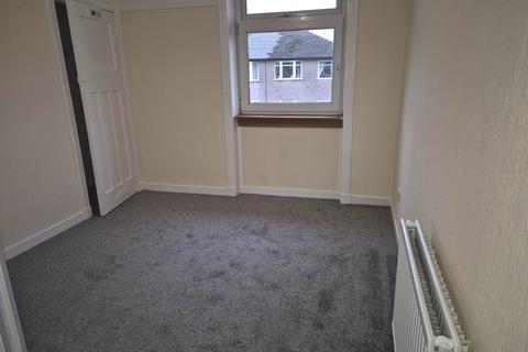 3 bedroom cottage to rent, Castlemilk Crescent, Glasgow