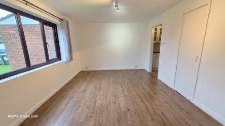 Studio room