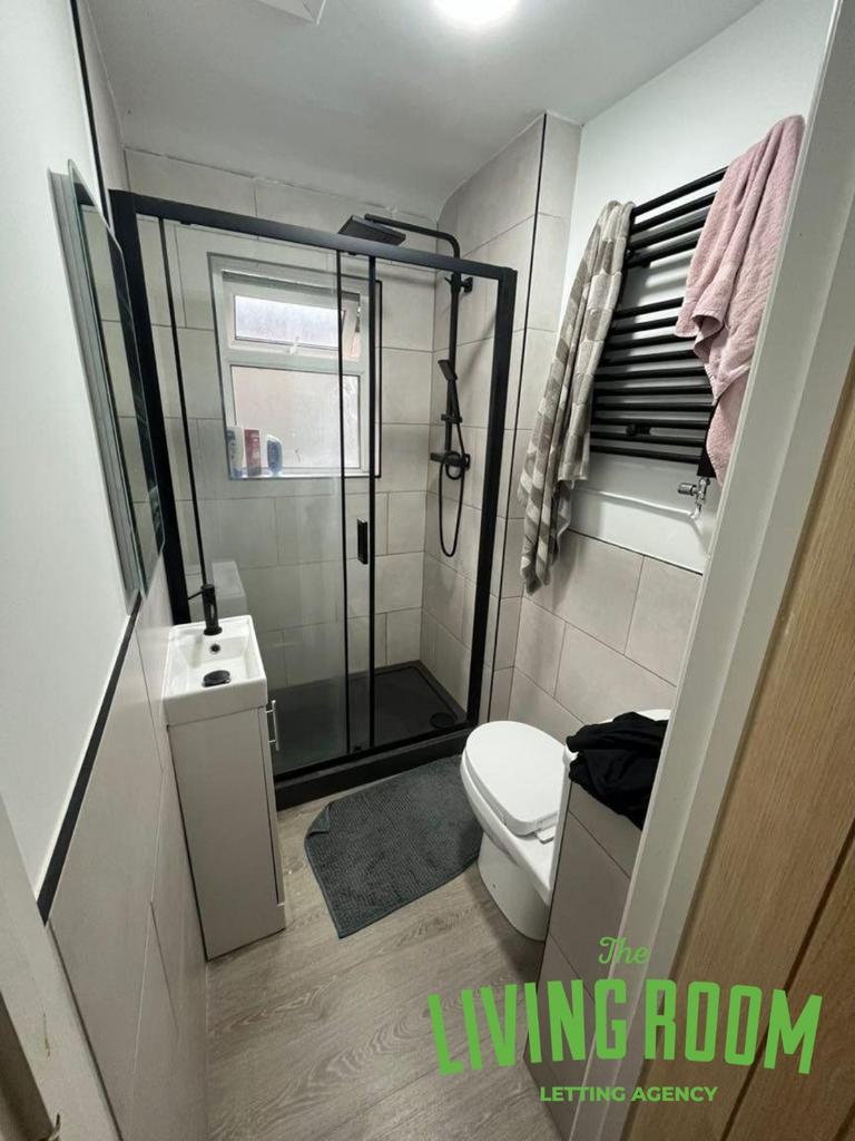 Bath 3a