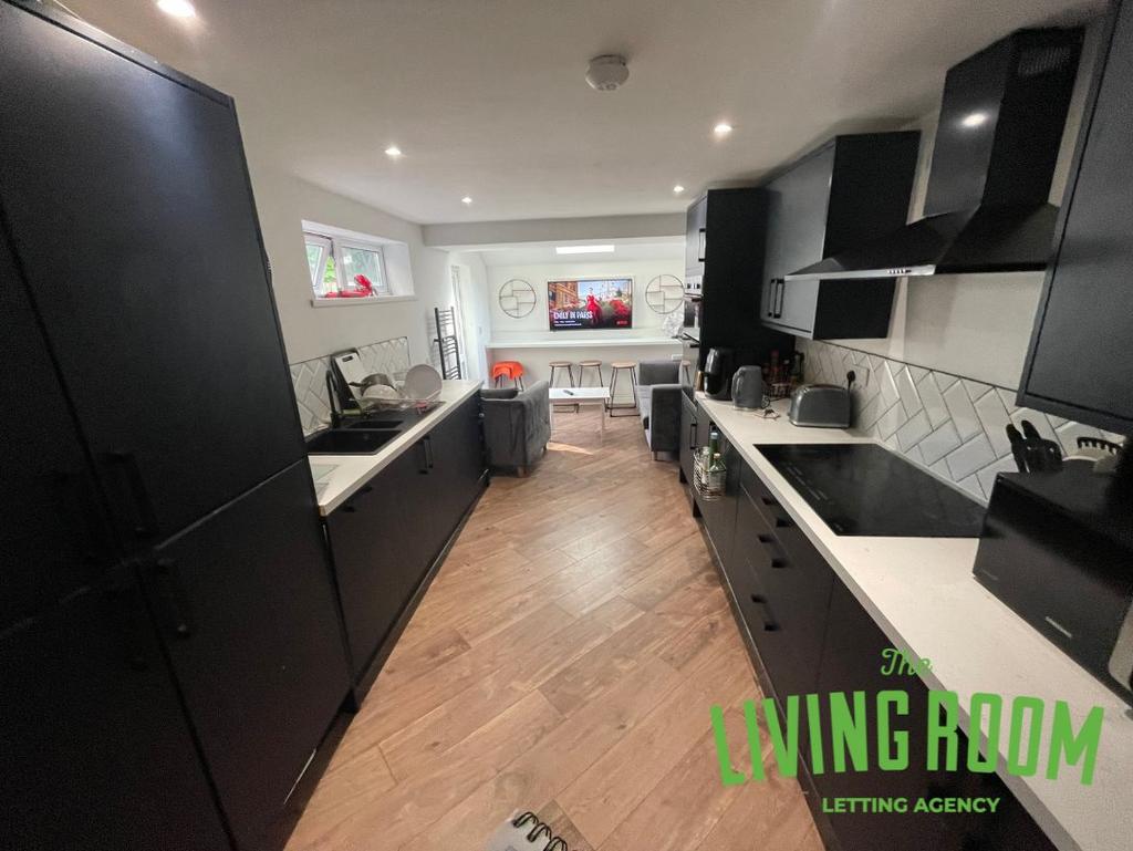 Kitchen 3