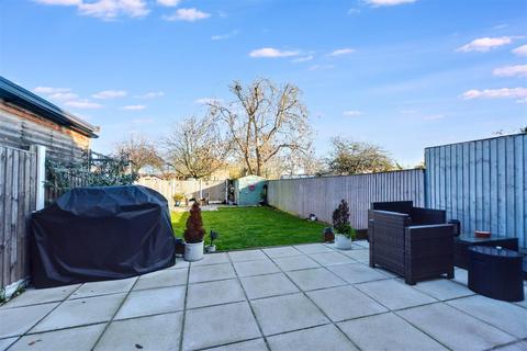 3 bedroom semi-detached house for sale, Stapleford Lane, Toton