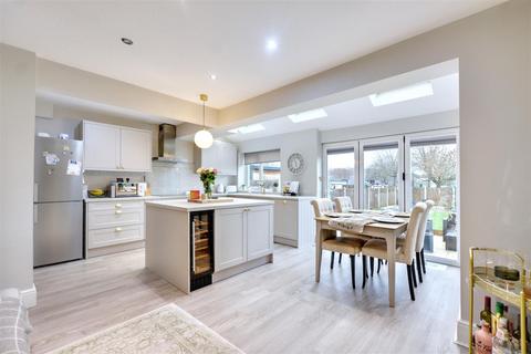 3 bedroom semi-detached house for sale, Stapleford Lane, Toton