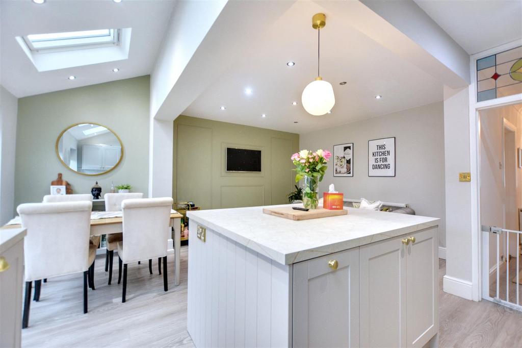 Living/Dining Kitchen Area