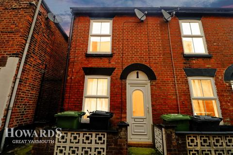 undefined, St Peters Plain, Great Yarmouth