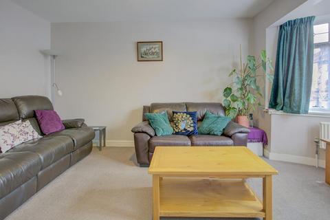 undefined, King Edward Avenue, Rainham RM13