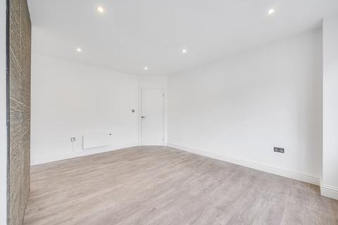 undefined, Friern Park, London, N12