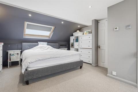 undefined, Gordon Hill, Enfield