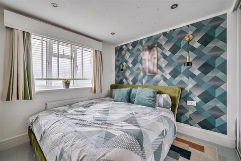 3 bedroom terraced house for sale, Finglesham Court, Maidstone