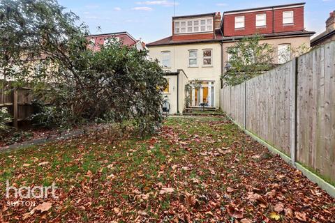 undefined, Warwick Road, Sutton