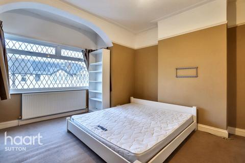 undefined, Warwick Road, Sutton