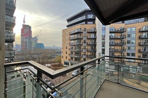 2 bedroom flat to rent, Whitehall Waterfront, 2 Riverside Way, Leeds