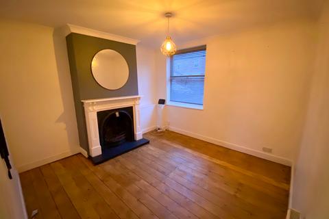undefined, Mead Lane, Chertsey KT16